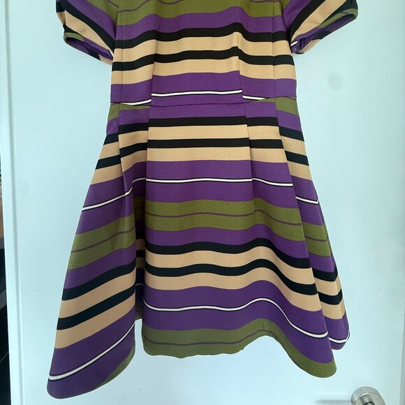 Hourglass Dress - Picture 2 of 2